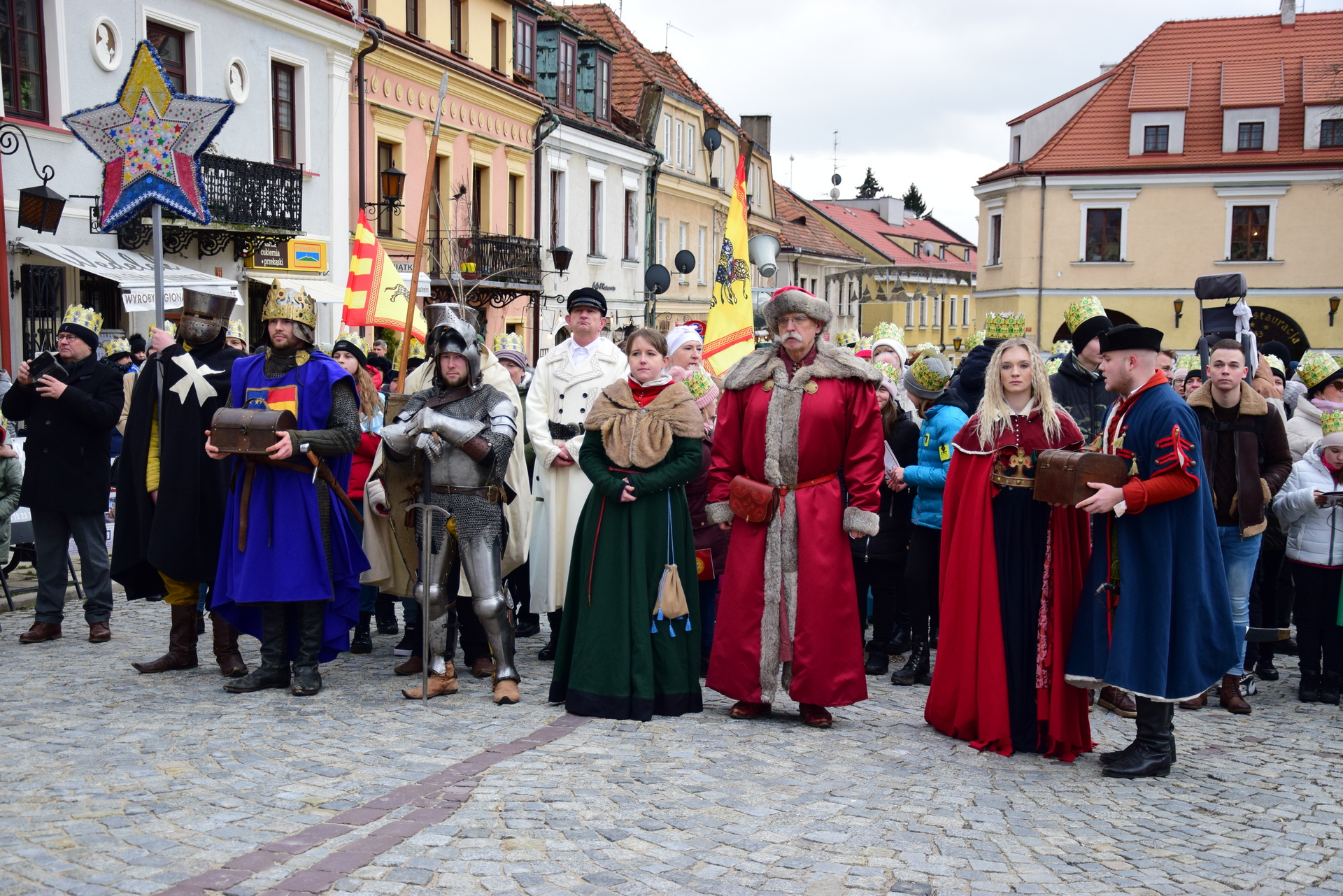 "Mędrcy Świata, Monarchowie, gdzie spiesznie dążycie..."